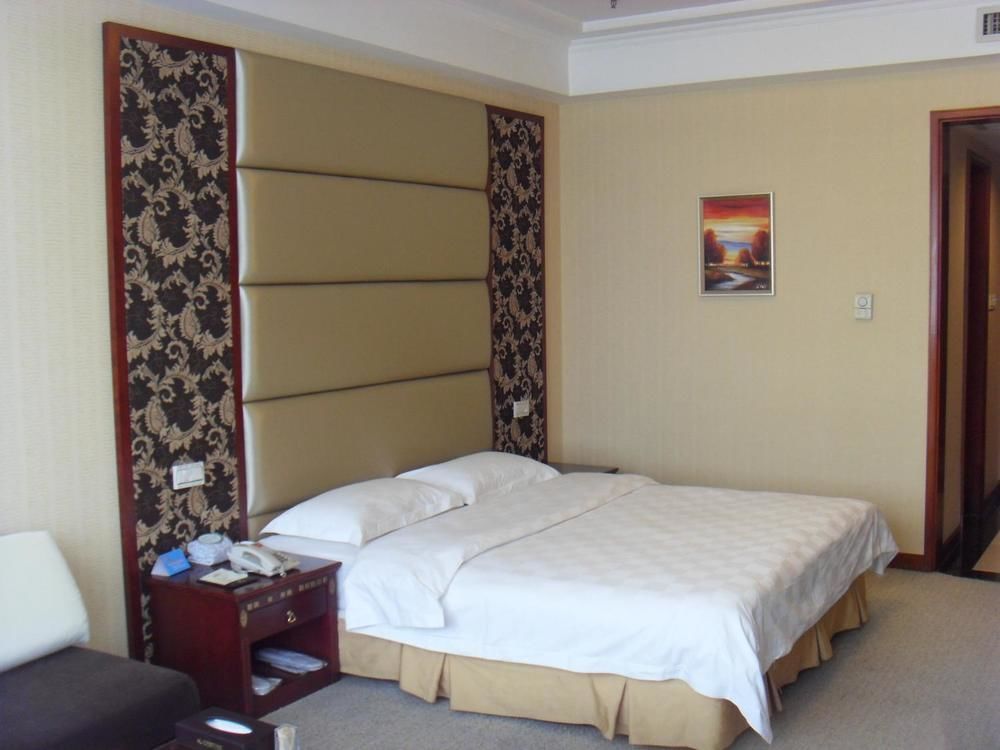 Yijing Holiday Hotel Yimeng Road Linyi  Extérieur photo