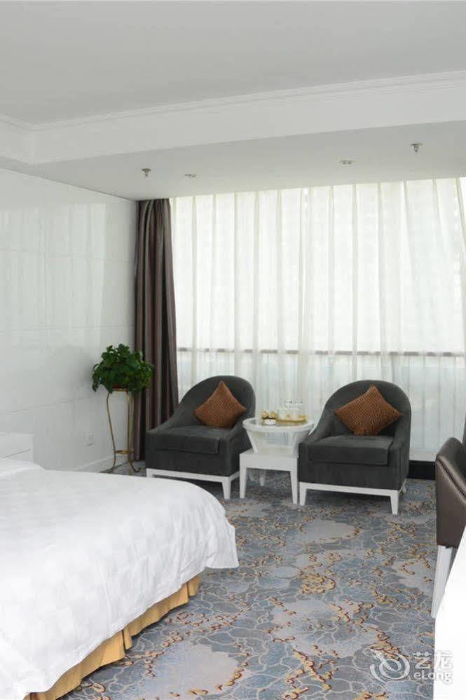Yijing Holiday Hotel Yimeng Road Linyi  Extérieur photo